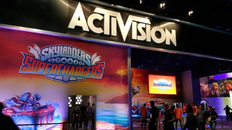 Activision-Booth